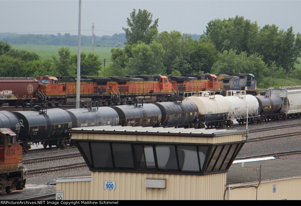4 GE's On The Outbound Freight
